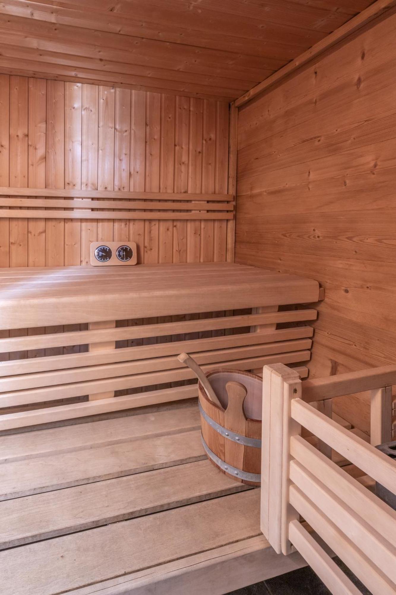 Chalet Alpe D'Huez 1850-Sea And Mountain Pleasure Avec 2 Appartements- 1 Appartement 3 Chambres 8 Couchages - 3 Salles D'Eau Et 1 Appartement 5 Chambres 12 Couchages 5 Salles D'Eau - Jacuzzi Et Sauna -Pieds Des Pistes Et Centre Kültér fotó